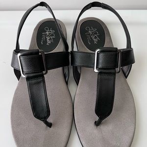 💥5 for $25💥 Life Stride Black Brooke Sandal - Women 10W